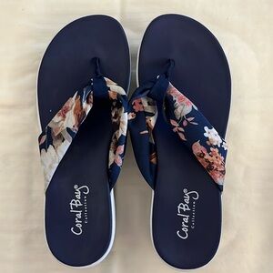 Coral Bay Blue Size 7 flip flop